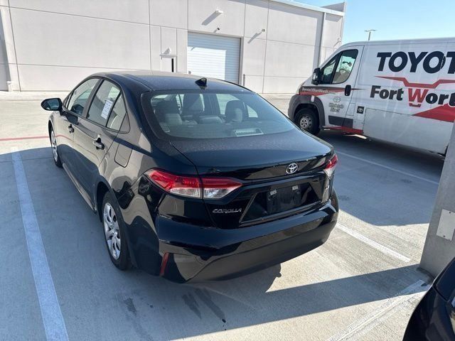 Used 2026 Toyota Corolla LE FWD image 6