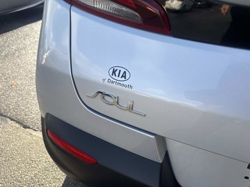 Used 2020 Kia Soul LX image 9