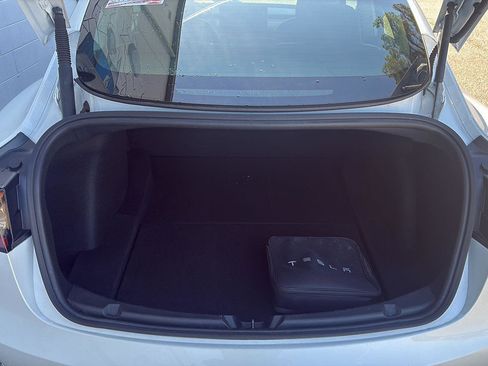 Used 2021 Tesla Model 3 Standard Range Plus image 19