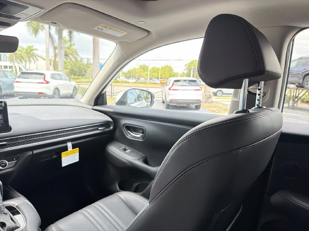 New 2027 Honda HR-V EX-L image 11