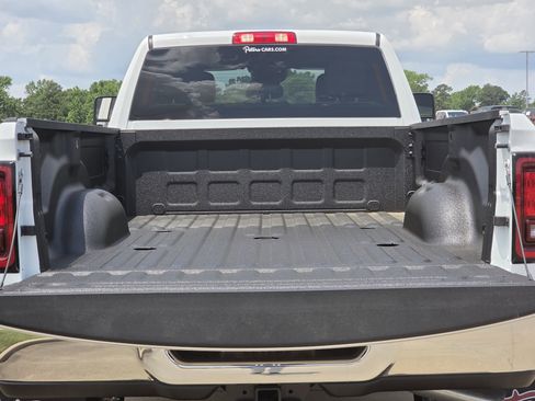 New 2026 RAM 3500 Tradesman AWD/4WD image 7