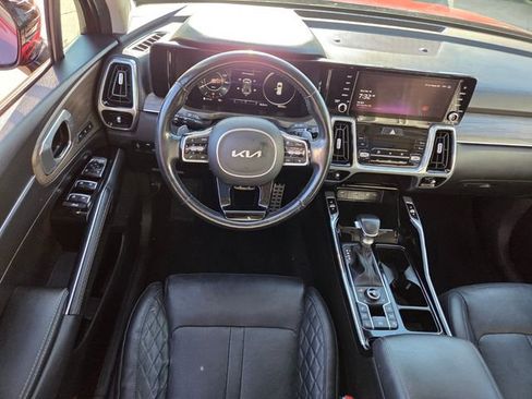 Used 2023 Kia Sorento SX Prestige image 12