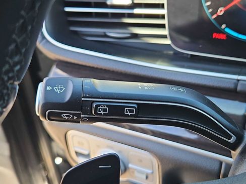 Used 2022 Mercedes-Benz GLS 450 4MATIC image 25