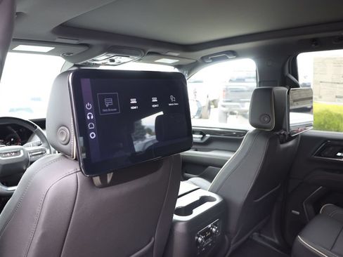 New 2026 GMC Yukon Elevation w/ Elevation Premium Package AWD/4WD image 19