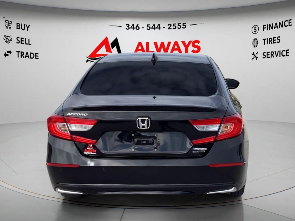 Used 2020 Honda Accord Touring image 6