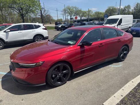 Used 2023 Honda Accord Sport image 3
