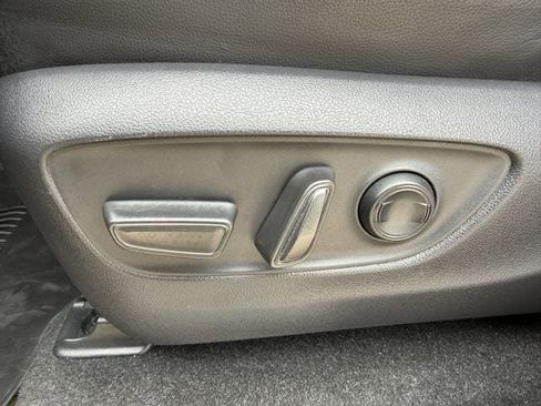 Used 2024 Toyota Land Cruiser image 28