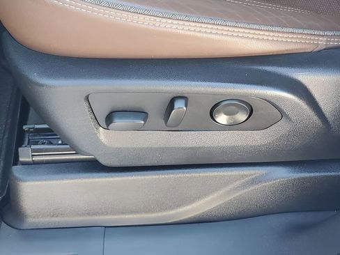 Used 2021 Chevrolet Suburban High Country image 29