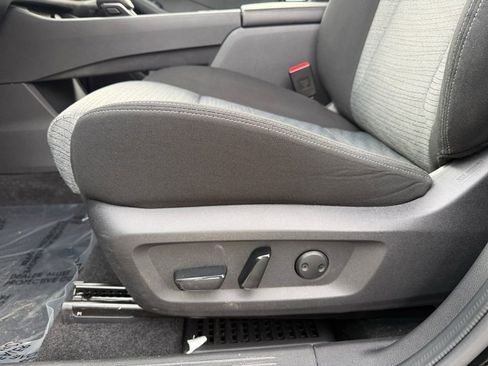 Used 2023 Nissan Rogue SV image 19