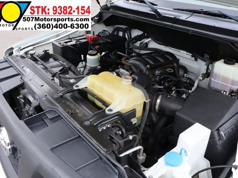 Used 2016 Nissan NV 2500 SV w/ Technology Package RWD image 19