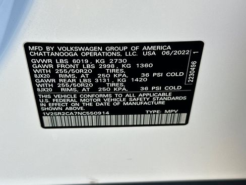 Used 2022 Volkswagen Atlas SEL R-Line image 30
