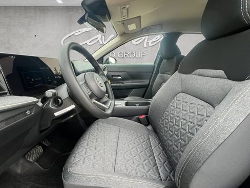 New 2026 Nissan Kicks SV FWD image 20