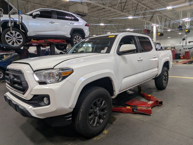 Certified 2022 Toyota Tacoma SR5 RWD image 2