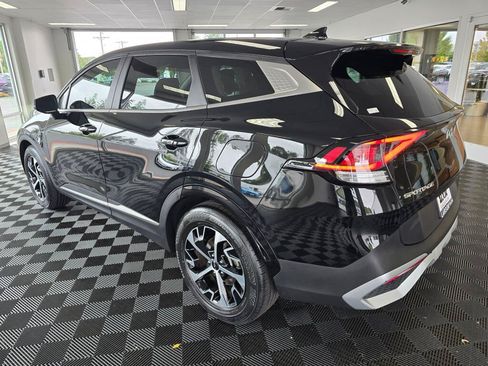Used 2023 Kia Sportage EX FWD image 5