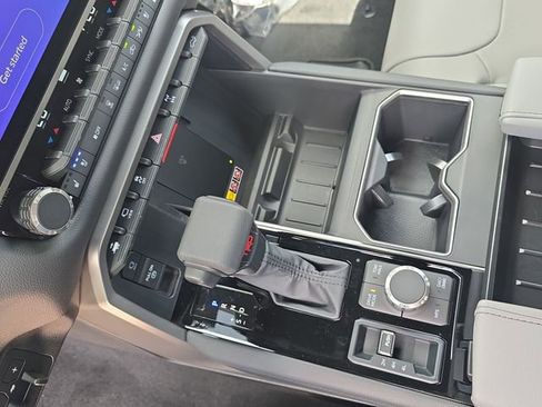New 2026 Toyota Tundra Limited AWD/4WD image 24