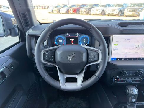 New 2025 Ford Bronco Outer Banks w/ Sasquatch Package AWD/4WD image 12