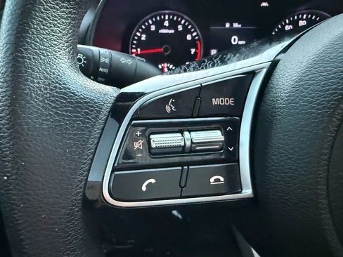 Used 2021 Kia Forte LXS image 23