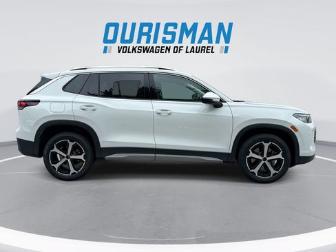New 2026 Volkswagen Tiguan SE AWD/4WD image 9