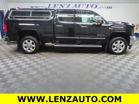 Used 2019 GMC Sierra 2500 SLT image 2