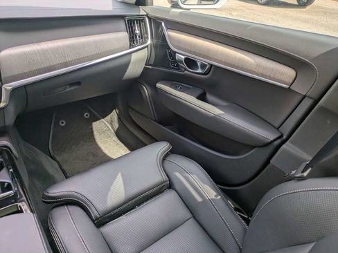 New 2024 Volvo S90 T8 Ultimate w/ Lounge Package AWD/4WD image 17