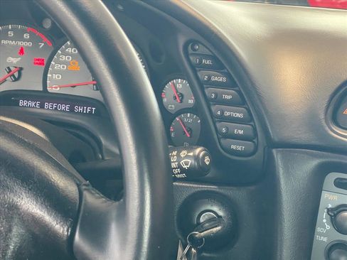 Used 2003 Chevrolet Corvette Coupe w/ Preferred Equipment Group RWD image 17