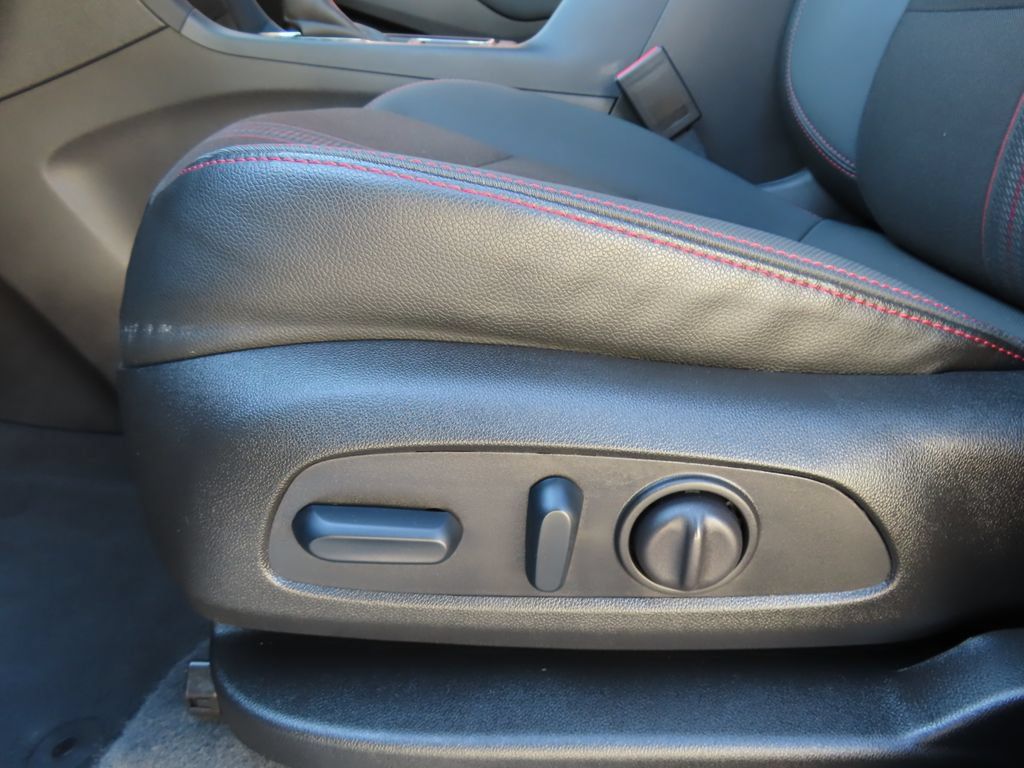 Certified 2024 Chevrolet Equinox RS AWD/4WD image 7