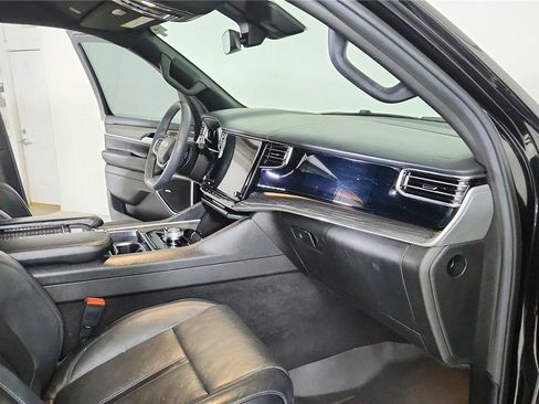 Used 2022 Jeep Wagoneer Series II image 23