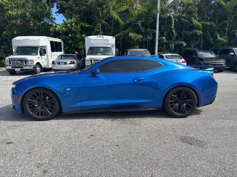 Used 2016 Chevrolet Camaro SS RWD image 4
