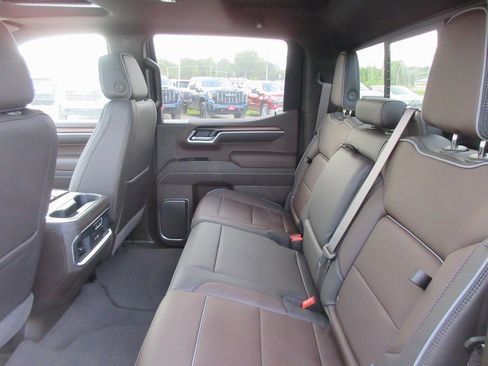 New 2026 GMC Sierra 1500 Denali w/ Denali Reserve Package image 15