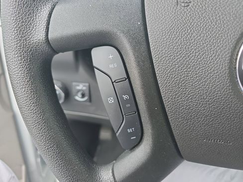 Used 2025 GMC Savana 3500 LT w/ LT Preferred Equipment Group RWD image 19