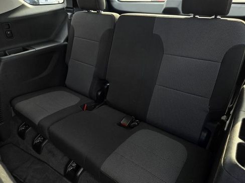 Used 2020 Chevrolet Traverse LS image 25