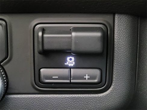 Used 2021 GMC Yukon Denali w/ Denali Premium Package image 44