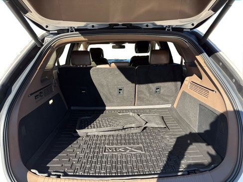 Used 2018 Lincoln MKX Reserve w/ Luxury Package image 14