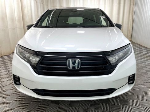 Used 2024 Honda Odyssey Sport image 15