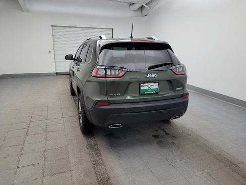 Used 2019 Jeep Cherokee Latitude Plus w/ Cold Weather Group image 6