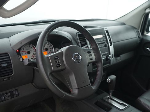 Used 2012 Nissan Xterra PRO-4X w/ Pro-4x Leather Pkg image 19