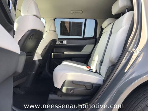 Used 2024 Hyundai Santa Fe SE image 14