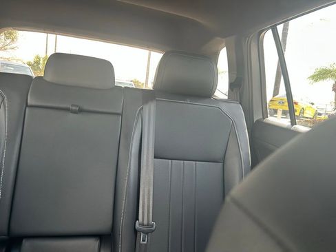 Used 2024 Volkswagen Tiguan SE R-Line image 14