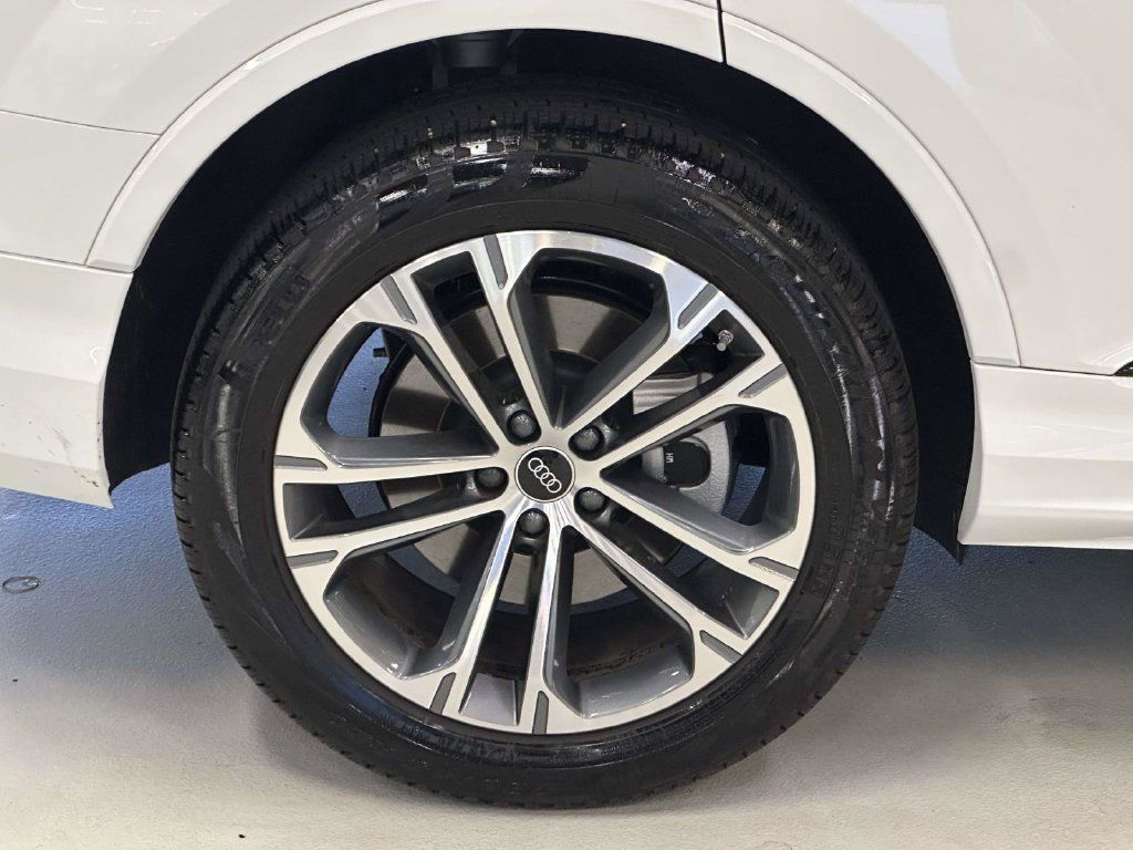 Used 2026 Audi Q7 2.0T Premium AWD/4WD image 9