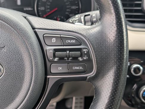 Used 2018 Kia Sportage SX image 25