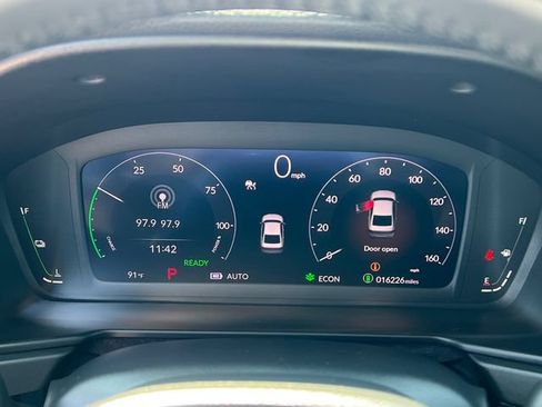 Used 2024 Honda Accord Sport image 13