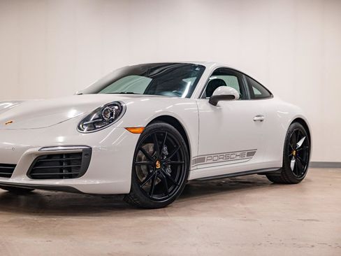 Used 2019 Porsche 911 Carrera 4 AWD/4WD image 23