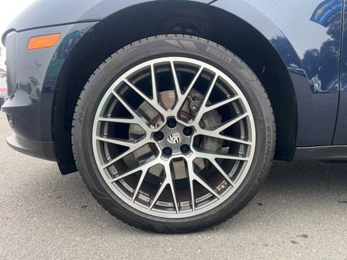 Used 2021 Porsche Macan S image 12