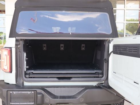 Used 2024 Ford Bronco Outer Banks AWD/4WD image 8