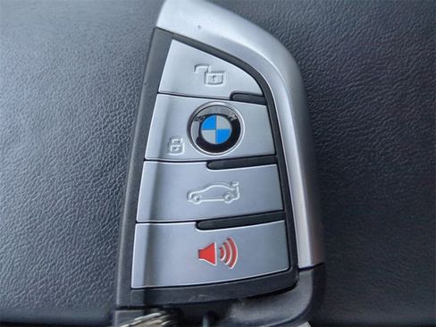 Used 2023 BMW X5 M50i w/ Parking Assistance Package image 31