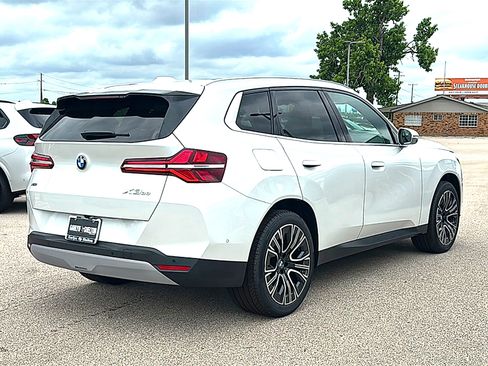 New 2026 BMW X3 xDrive30 w/ Premium Package AWD/4WD image 8