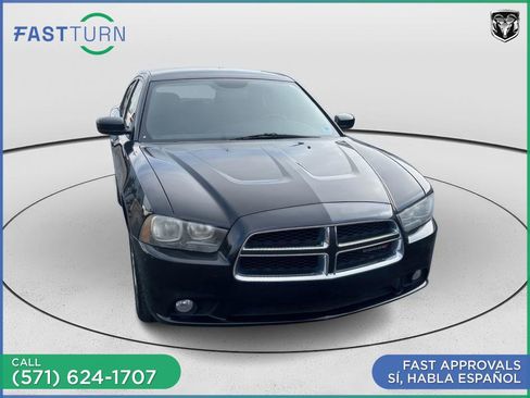 Used 2014 Dodge Charger SXT AWD/4WD image 3