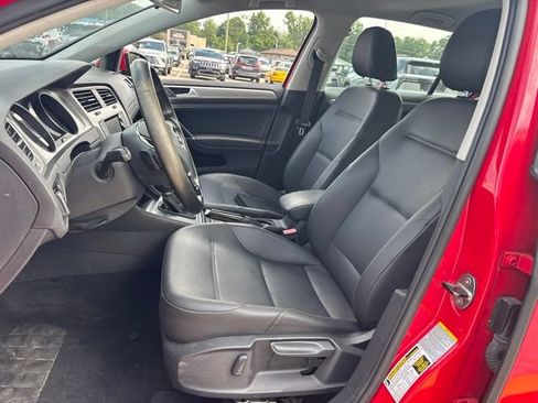 Used 2015 Volkswagen Golf 4-Door FWD image 12
