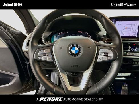 Used 2024 BMW X4 xDrive30i w/ Parking Assistance Package image 5