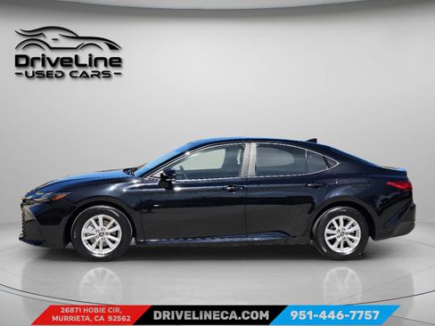 Used 2025 Toyota Camry LE image 13